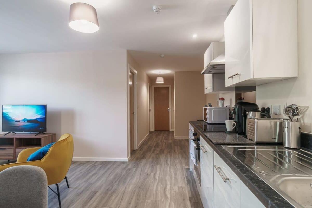 Spacious & Bright 2 Bed Apartment Manchester Buitenkant foto